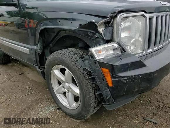 2008 Jeep Liberty Limited с VIN 1J8GN58K98W265570, выставлен на аукционе Copart как лот 60435065 с пробегом 192 431 миль миль и Списание • Salvage title. История ставок и продаж доступна на DreamBid. Изображение 14.