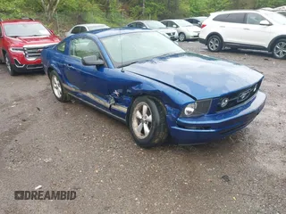 2007 Ford Mustang Deluxe with VIN 1ZVFT80NX75334686, listed as a IAAI auction lot 41922547 with 83,148 mi miles. Bid and sale history available at carsss.com. Image 1.