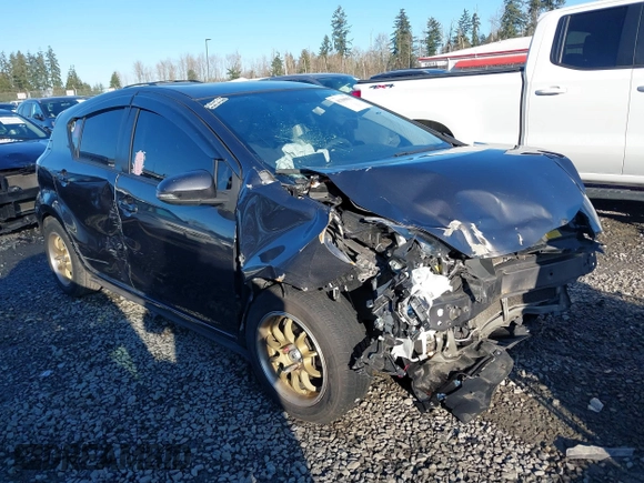 2015 Toyota Prius One with VIN JTDKDTB30F1584912, listed as a IAAI auction lot 41390815 with 81,275 mi miles and . Bid and sale history available at carsss.com. Image 1.