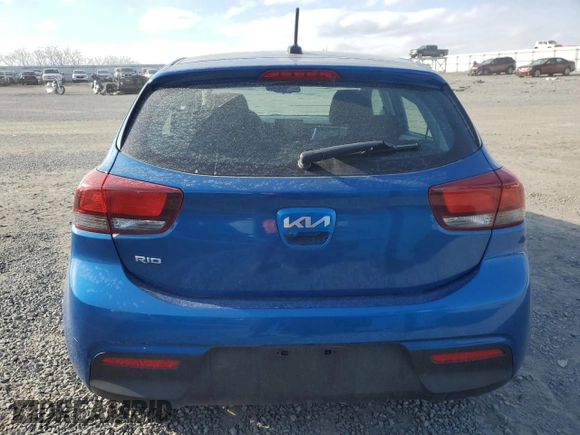 2022 Kia Rio S with VIN 3KPA25AD1NE437713, listed as a Copart auction lot 89347655 with 27,188 mi miles and Salvage Title. Bid and sale history available at DreamBid. Image 6.