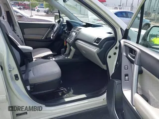 2018 Subaru Forester z VIN JF2SJABC5JH444739, wystawiony jako IAAI lot #42123918 z przebiegiem 124 520 mil mil oraz . Historia ofert i sprzedaży dostępna na DreamBid. Obrazek 5.