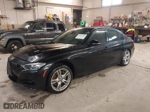 2015 BMW 3 Series 328i xDrive z VIN WBA3B3G56FNT19714, wystawiony jako IAAI lot #41831494 z przebiegiem 107 318 mil mil oraz . Historia ofert i sprzedaży dostępna na DreamBid. Obrazek 17.