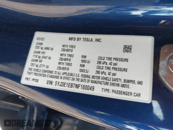 2022 Tesla Model 3 Long Range z VIN 5YJ3E1EB7NF180049, wystawiony jako IAAI lot #42188963 z przebiegiem 18 604 mil mil oraz . Historia ofert i sprzedaży dostępna na DreamBid. Obrazek 9.