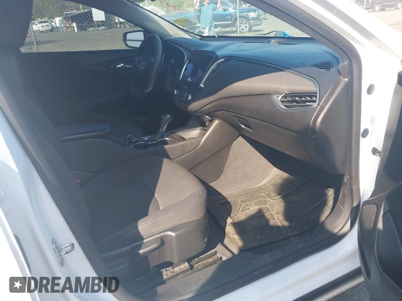 2019 Chevrolet Malibu LT with VIN 1G1ZD5ST8KF113767, listed as a IAAI auction lot 42166577 with 82,553 mi miles and . Bid and sale history available at DreamBid. Image 5.
