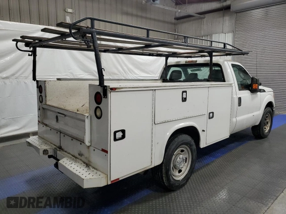 2015 Ford F-350 with VIN 1FDBF3E6XFEB15072, listed as a Copart auction lot 51690075 with 187,272 mi miles and Clean title. Bid and sale history available at DreamBid. Image 3.