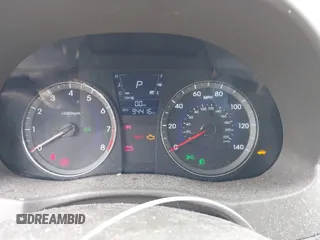 2013 Hyundai Accent GLS z VIN KMHCU4AE3DU580650, wystawiony jako IAAI lot #42479723 z przebiegiem 94 416 mil mil oraz . Historia ofert i sprzedaży dostępna na DreamBid. Obrazek 7.