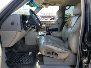 2002 GMC Yukon XL SLT with VIN 1GKEC16T12J146154, listed as a Copart auction lot 66349294 with 284,203 mi miles and Salvage Title. Bid and sale history available at carsss.com. Image 7.
