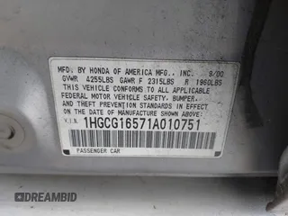 2001 Honda Accord EX z VIN 1HGCG16571A010751, wystawiony jako IAAI lot #42074284 z przebiegiem 281 526 mil mil oraz . Historia ofert i sprzedaży dostępna na DreamBid. Obrazek 9.
