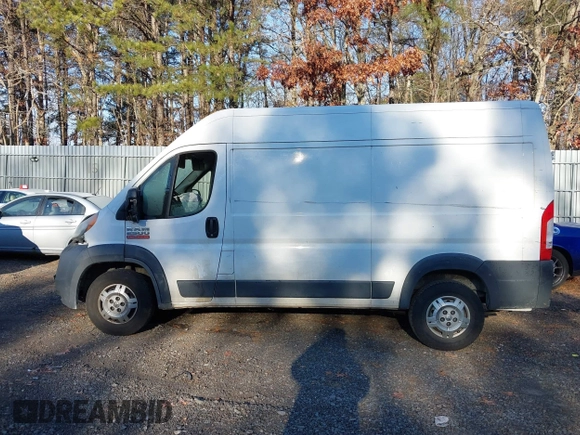 2018 Ram ProMaster Cargo with VIN 3C6TRVCG6JE110222, listed as a IAAI auction lot 41010863 with 75,639 mi miles and . Bid and sale history available at DreamBid. Image 14.