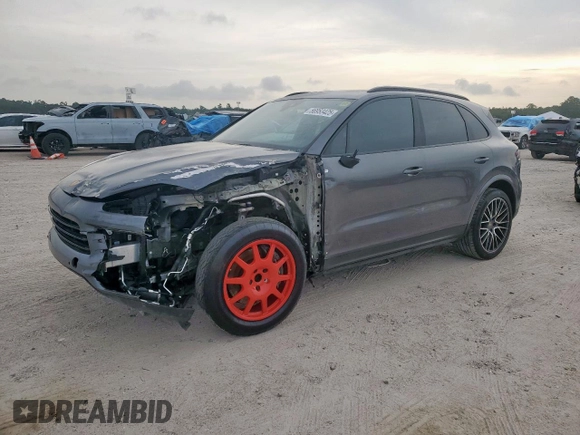 2021 Porsche Cayenne z VIN WP1AA2AY2MDA01617, wystawiony jako Copart lot #56953425 z przebiegiem 38 663 mil mil oraz Szkoda całkowita • Salvage title. Historia ofert i sprzedaży dostępna na DreamBid. Obrazek 1.