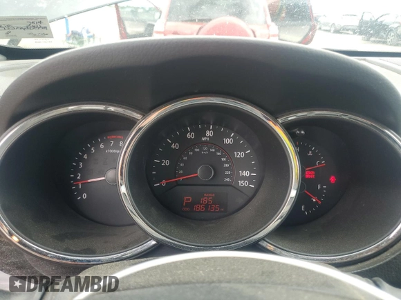 2011 Kia Sorento EX with VIN 5XYKUDA23BG037514, listed as a Copart auction lot 55609025 with 186,135 mi miles and Clean Title. Bid and sale history available at DreamBid. Image 9.