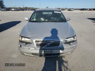 2004 Volvo V70 with VIN YV1SW59V042393201, listed as a Copart auction lot 86710914 with 184,019 mi miles and Salvage Title. Bid and sale history available at carsss.com. Image 5.