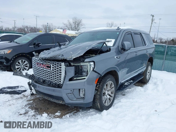 2021 GMC Yukon Denali with VIN 1GKS2DKL8MR216007, listed as a IAAI auction lot 41246785 with 83,058 mi miles. Bid and sale history available at carsss.com. Image 17.