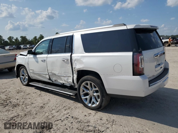 2020 GMC Yukon XL Denali with VIN 1GKS1HKJ1LR303285, listed as a Copart auction lot 71786914 with 132,278 mi miles and Salvage Title. Bid and sale history available at carsss.com. Image 2.