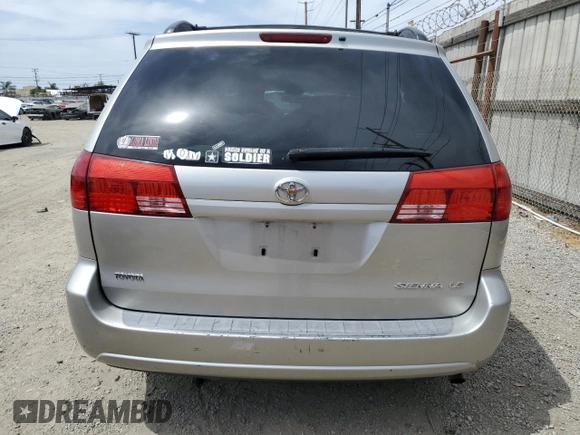 2005 Toyota Sienna CE z VIN 5TDZA23C45S240422, wystawiony jako Copart lot #56770965 z przebiegiem 225 623 mil mil oraz Szkoda całkowita • Salvage title. Historia ofert i sprzedaży dostępna na DreamBid. Obrazek 6.