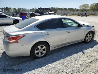 2013 Nissan Altima 2.5 S with VIN 1N4AL3AP2DN513533, listed as a Copart auction lot 51015495 with 250,397 mi miles and Salvage Title. Bid and sale history available at carsss.com. Image 3.