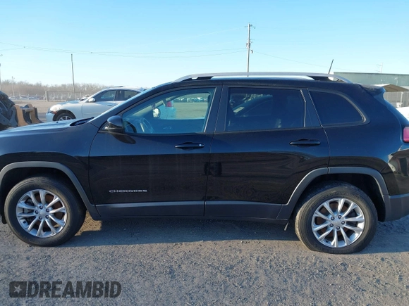 2020 Jeep Cherokee Latitude with VIN 1C4PJMCB7LD625377, listed as a IAAI auction lot 41584829 with 95,895 mi miles. Bid and sale history available at carsss.com. Image 13.