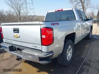 2018 Chevrolet Silverado 1500 LT with VIN 1GCVKREC5JZ150982, listed as a IAAI auction lot 41787560 with 182,423 mi miles. Bid and sale history available at carsss.com. Image 4.