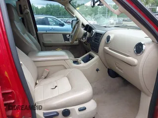 2005 Ford Expedition Eddie Bauer with VIN 1FMFU185X5LA26501, listed as a IAAI auction lot 42267874 with Not provided miles and . Bid and sale history available at DreamBid. Image 5.