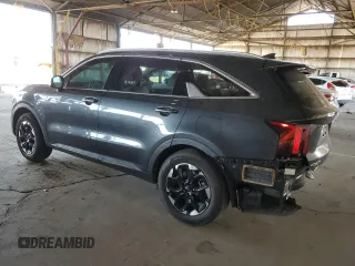 2024 Kia Sorento S z VIN 5XYRL4JC4RG273657, wystawiony jako Copart lot #58602295 z przebiegiem 13 150 mil mil oraz Szkoda całkowita • Salvage title. Historia ofert i sprzedaży dostępna na DreamBid. Obrazek 2.