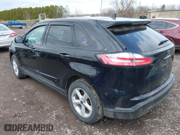 2021 Ford Edge SE z VIN 2FMPK4G9XMBA15819, wystawiony jako IAAI lot #41921371 z przebiegiem 63 373 mil mil oraz . Historia ofert i sprzedaży dostępna na DreamBid. Obrazek 3.