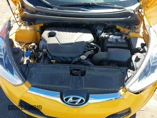 2013 Hyundai Veloster w/Gray Int with VIN KMHTC6AD8DU093272, listed as a IAAI auction lot 40407768 with 91,038 mi miles and . Bid and sale history available at DreamBid. Image 10.