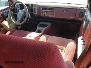 1991 Oldsmobile Bravada z VIN 1GHDT13Z0M2705443, wystawiony jako Copart lot #77072004 z przebiegiem Nie podano mil oraz Tytuł czysty. Historia ofert i sprzedaży dostępna na DreamBid. Obrazek 8.