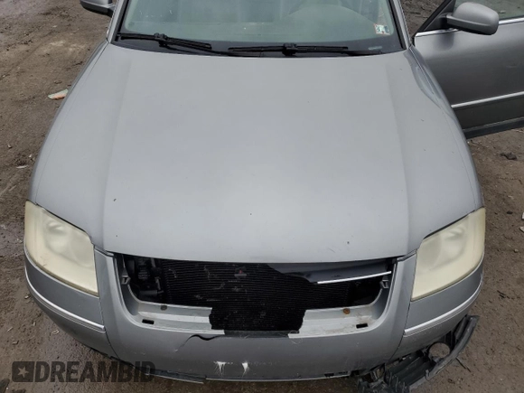 2003 Volkswagen Passat GLX z VIN WVWRH63B53P198926, wystawiony jako Copart lot #46875345 z przebiegiem 185 075 mil mil oraz Szkoda całkowita • Salvage title. Historia ofert i sprzedaży dostępna na DreamBid. Obrazek 11.