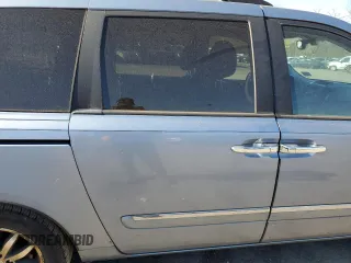 2011 Kia Sedona EX with VIN KNDMH4C77B6383638, listed as a Copart auction lot 78228534 with 176,993 mi miles and Salvage Title. Bid and sale history available at carsss.com. Image 12.