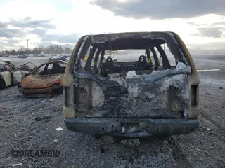 2004 Ford Excursion Special Serv z VIN 1FMSU41P54EA89455, wystawiony jako Copart lot #42097945 z przebiegiem Nie podano mil oraz Nie do naprawy • Non repairable. Historia ofert i sprzedaży dostępna na DreamBid. Obrazek 6.