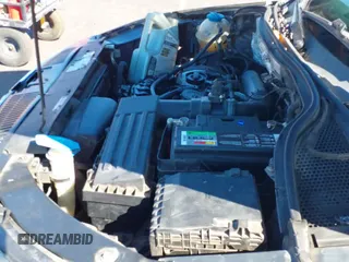 2011 Volkswagen Tiguan S с VIN WVGAV7AX5BW510883, выставлен на аукционе IAAI как лот 43397371 с пробегом 171 071 миль миль и . История ставок и продаж доступна на DreamBid. Изображение 14.