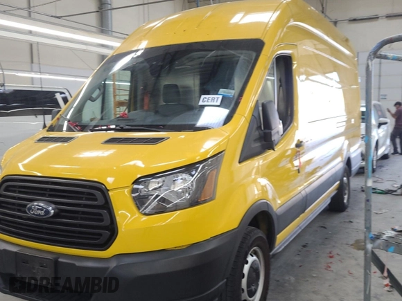 2019 Ford Transit z VIN 1FTYR3XM3KKA38669, wystawiony jako IAAI lot #42619599 z przebiegiem 135 929 mil mil oraz . Historia ofert i sprzedaży dostępna na DreamBid. Obrazek 38.