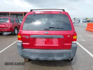 2006 Ford Escape XLT z VIN 1FMYU93166KA44836, wystawiony jako IAAI lot #42104051 z przebiegiem 176 367 mil mil oraz . Historia ofert i sprzedaży dostępna na DreamBid. Obrazek 16.