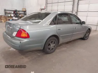 2001 Toyota Avalon XL with VIN 4T1BF28B01U162970, listed as a IAAI auction lot 41824530 with 255,051 mi miles and . Bid and sale history available at DreamBid. Image 4.