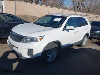 2015 Kia Sorento LX with VIN 5XYKTDA74FG553417, listed as a IAAI auction lot 41401295 with 151,925 mi miles. Bid and sale history available at carsss.com. Image 17.