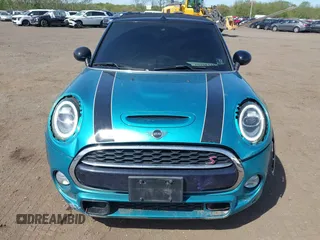 2019 MINI Convertible Cooper S с VIN WMWWG9C54K3E41195, выставлен на аукционе IAAI как лот 42149191 с пробегом 80 033 миль миль и . История ставок и продаж доступна на DreamBid. Изображение 17.