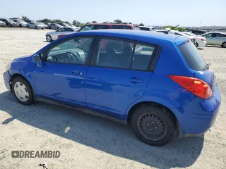 2009 Nissan Versa SL z VIN 3N1BC13E39L498629, wystawiony jako Copart lot #59443985 z przebiegiem 141 305 mil mil oraz Czysty tytuł • Clean title. Historia ofert i sprzedaży dostępna na DreamBid. Obrazek 2.
