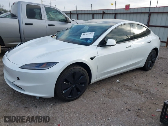 2024 Tesla Model 3 z VIN 5YJ3E1EA7RF866167, wystawiony jako IAAI lot #41785785 z przebiegiem 4 607 mil mil oraz . Historia ofert i sprzedaży dostępna na DreamBid. Obrazek 2.