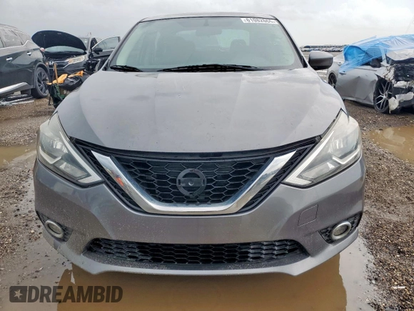 2017 Nissan Sentra SV z VIN 3N1AB7AP8HY213415, wystawiony jako Copart lot #61082665 z przebiegiem 105 406 mil mil oraz Czysty tytuł • Clean title. Historia ofert i sprzedaży dostępna na DreamBid. Obrazek 5.