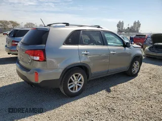 2014 Kia Sorento LX with VIN 5XYKT4A74EG539743, listed as a Copart auction lot 47285675 with 105,956 mi miles and Salvage Title. Bid and sale history available at carsss.com. Image 3.