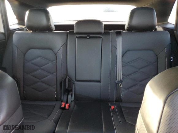 2024 Volkswagen Atlas Cross Sport 2.0T SE with VIN 1V2DE2CA8RC224596, listed as a Copart auction lot 74582794 with 0 mi miles and Salvage Title. Bid and sale history available at carsss.com. Image 10.