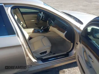 2013 BMW 5 Series 528i with VIN WBAXG5C52DDY33728, listed as a IAAI auction lot 41713841 with 105,963 mi miles and . Bid and sale history available at carsss.com. Image 5.