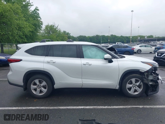 2022 Toyota Highlander LE with VIN 5TDBZRBH8NS242559, listed as a IAAI auction lot 42366399 with 200,915 mi miles and . Bid and sale history available at DreamBid. Image 13.