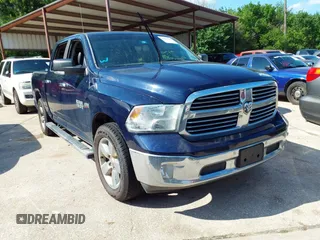 2015 Ram 1500 Lone Star z VIN 1C6RR6LT0FS604898, wystawiony jako IAAI lot #42213883 z przebiegiem 122 036 mil mil oraz . Historia ofert i sprzedaży dostępna na DreamBid. Obrazek 1.