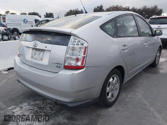 2006 Toyota Prius with VIN JTDKB20UX63164929, listed as a IAAI auction lot 41545790 with 192,797 mi miles. Bid and sale history available at carsss.com. Image 4.