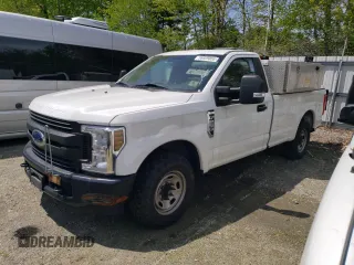 2019 Ford F-250 XL с VIN 1FTBF2A67KEG48981, выставлен на аукционе Copart как лот 56925055 с пробегом Не указан миль и Чистый • Clean title. История ставок и продаж доступна на DreamBid. Изображение 1.