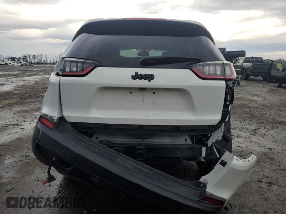 2022 Jeep Cherokee X with VIN 1C4PJMCX3ND549915, listed as a Copart auction lot 43208645 with 26,267 mi miles and Salvage Title. Bid and sale history available at carsss.com. Image 6.