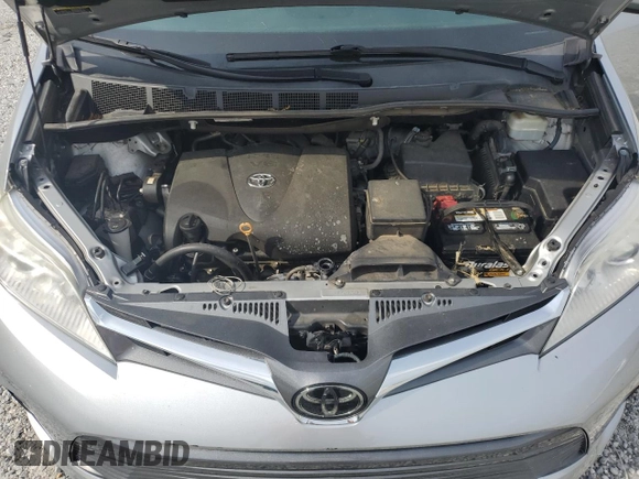2019 Toyota Sienna XLE Auto Access Seat с VIN 5TDYZ3DC5KS019707, выставлен на аукционе Copart как лот 54590695 с пробегом 114 754 миль миль и Списание • Salvage title. История ставок и продаж доступна на DreamBid. Изображение 12.