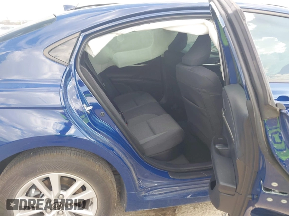 2025 Toyota Camry LE with VIN 4T1DAACK0SU091506, listed as a IAAI auction lot 41880460 with 8,407 mi miles and . Bid and sale history available at DreamBid. Image 8.