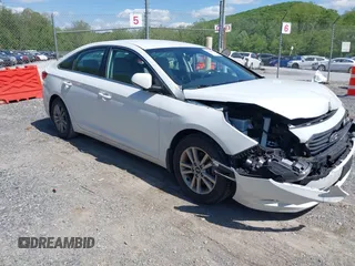 2016 Hyundai Sonata SE z VIN 5NPE24AF1GH337963, wystawiony jako IAAI lot #42199923 z przebiegiem 91 596 mil mil oraz . Historia ofert i sprzedaży dostępna na DreamBid. Obrazek 1.